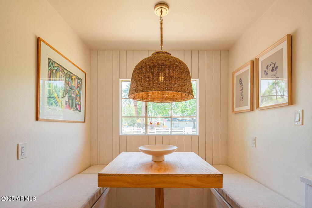 3234 East Coolidge Street Phoenix, AZ 85018 - Photo 6 of 24 Kitchen 4