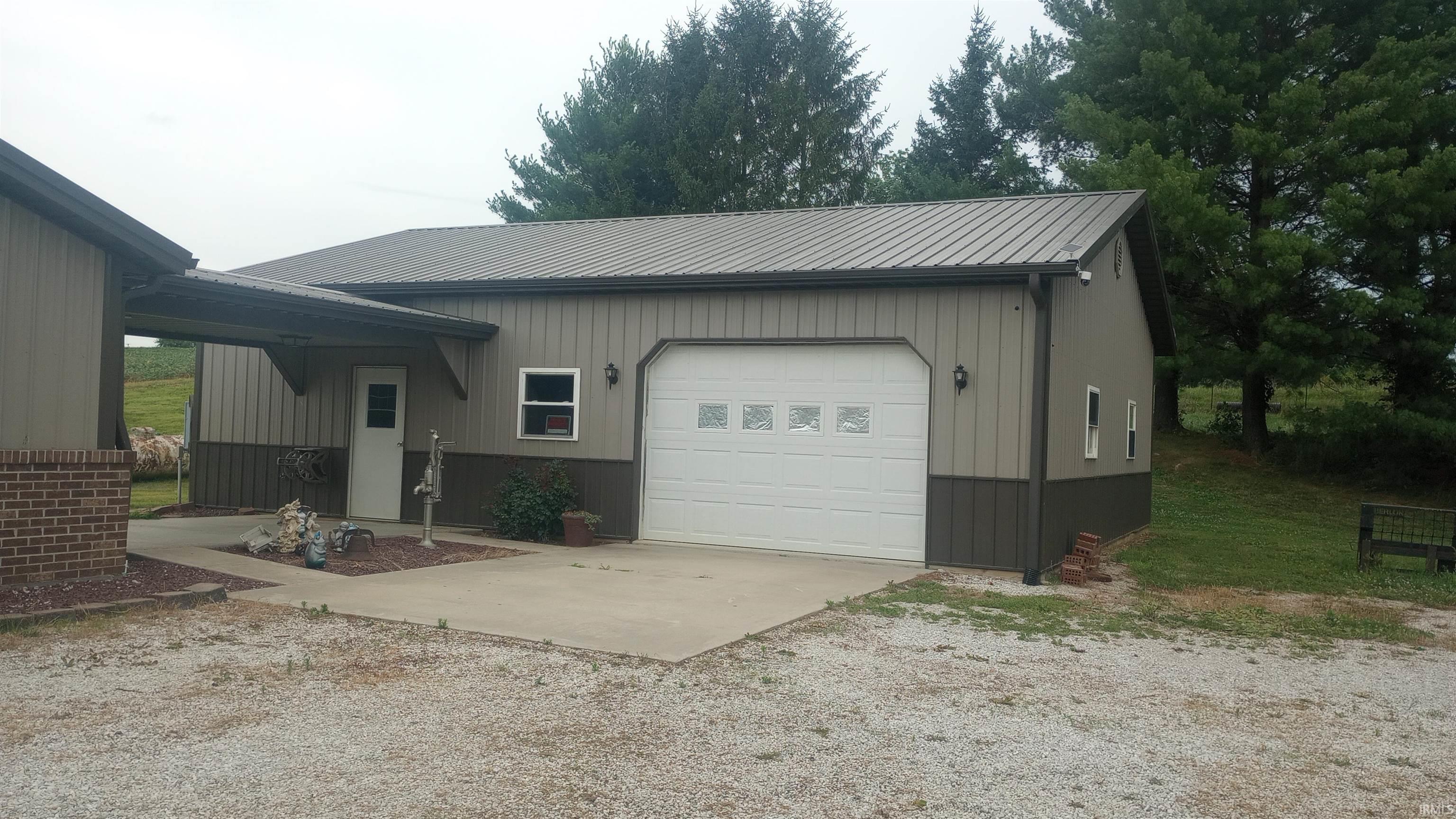 2219 Loudermilk Road Vincennes, IN 47591 - Photo 23 of 46