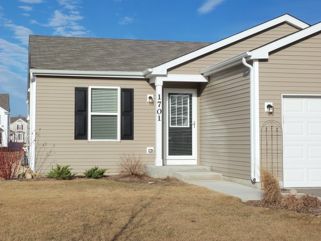 1701 Sebastian Road Woodstock, IL 60098 - Photo 3 of 23