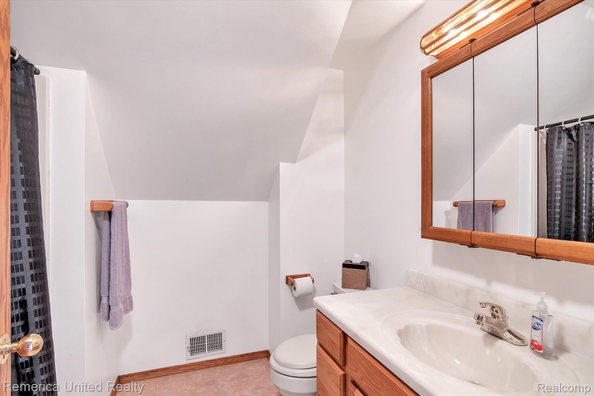 3814 Steinacker Road Howell, MI 48855 - Photo 27 of 68 22-3814-Steinacker-Rd-WindowStill-Real-Estate-Photography-22.jpg