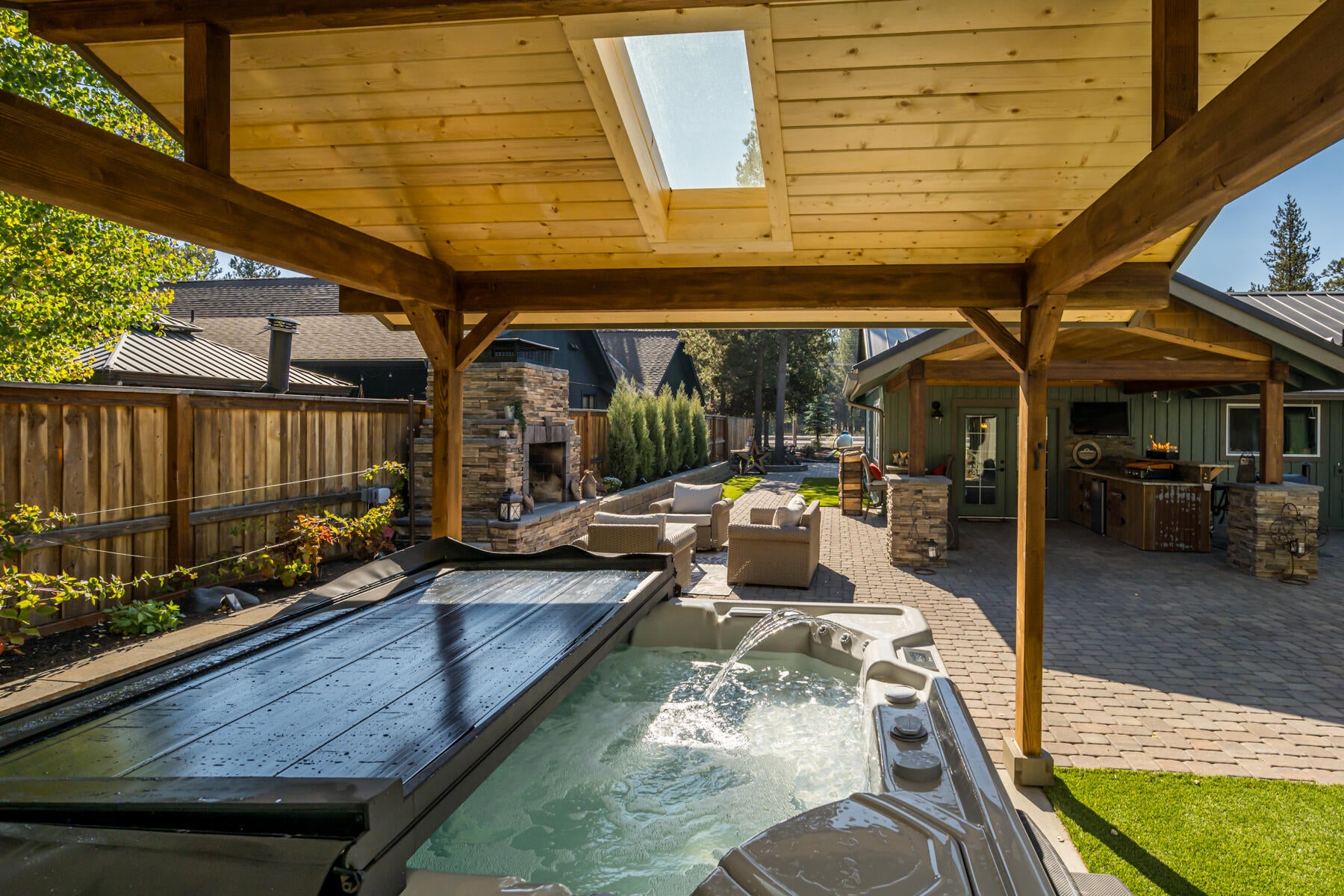 17246 Tholstrup Road Bend, OR 97707 - Photo 6 of 55 Luxurious saltwater hot tub