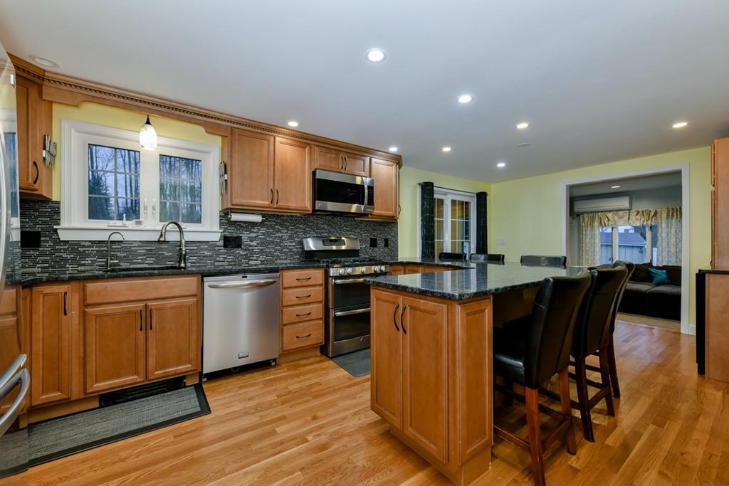4 Teresa Road Hopkinton, MA 01748 - Photo 10 of 32 Gallery Image 10