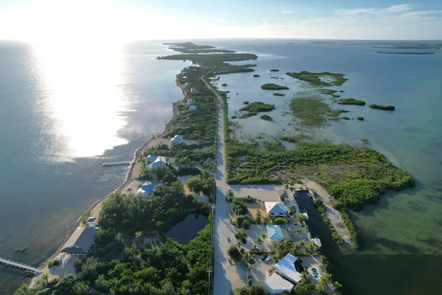 $4,449,000 | 1557 Long Beach Drive, Big Pine Key, FL 33043