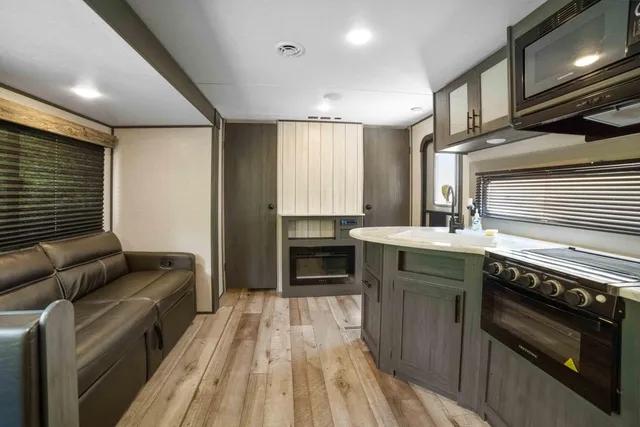 $4,449,000 | 1557 Long Beach Drive, Big Pine Key, FL 33043