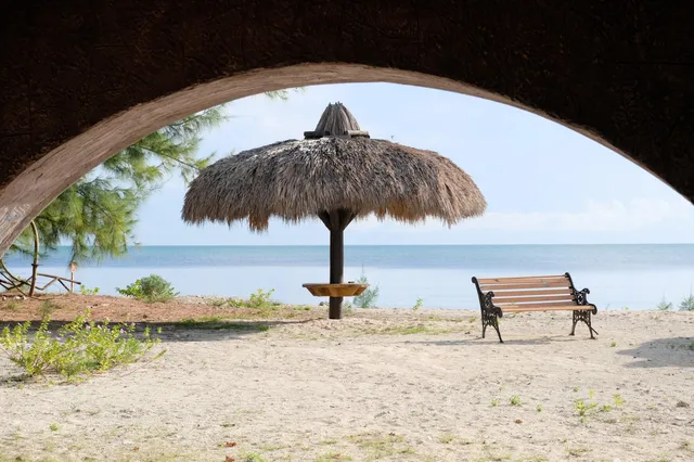 $4,449,000 | 1557 Long Beach Drive, Big Pine Key, FL 33043