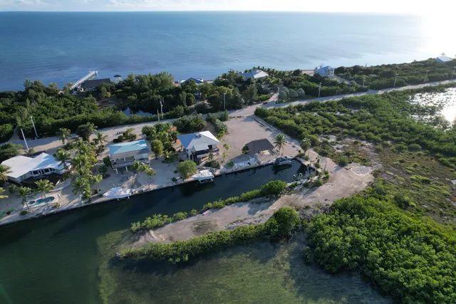 $4,449,000 | 1557 Long Beach Drive, Big Pine Key, FL 33043