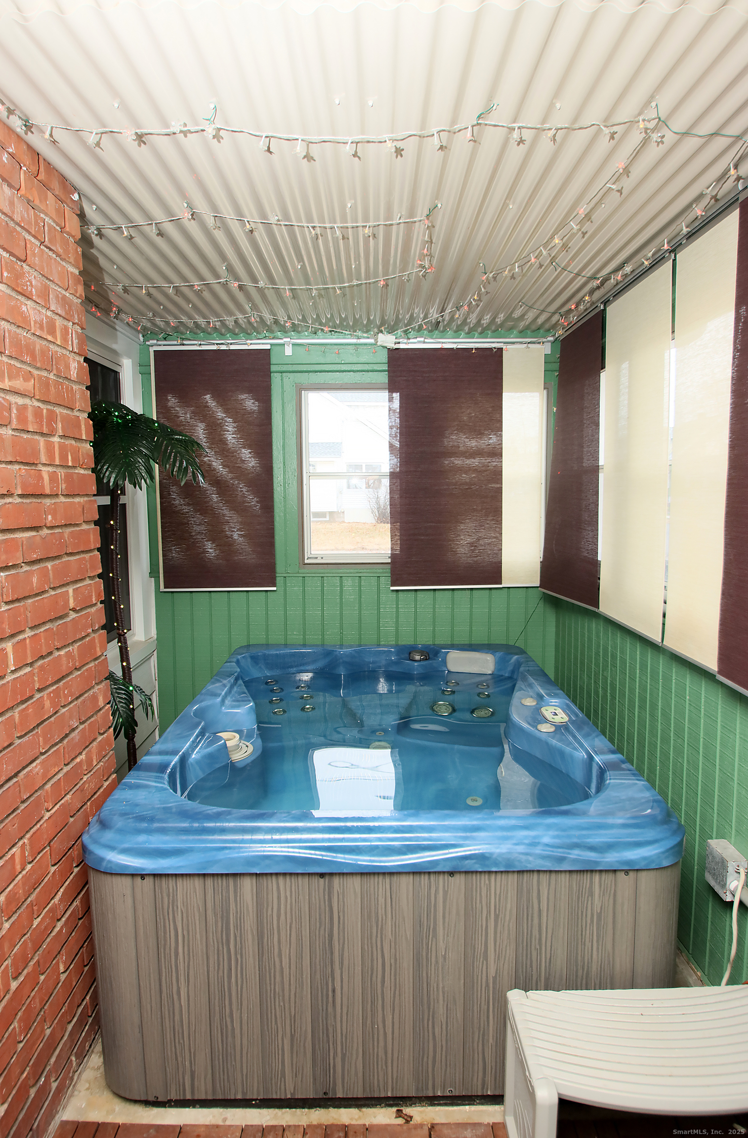 2 Treadwell Street West Haven, CT 06516 - Photo 17 of 33 Hot Tub Room
