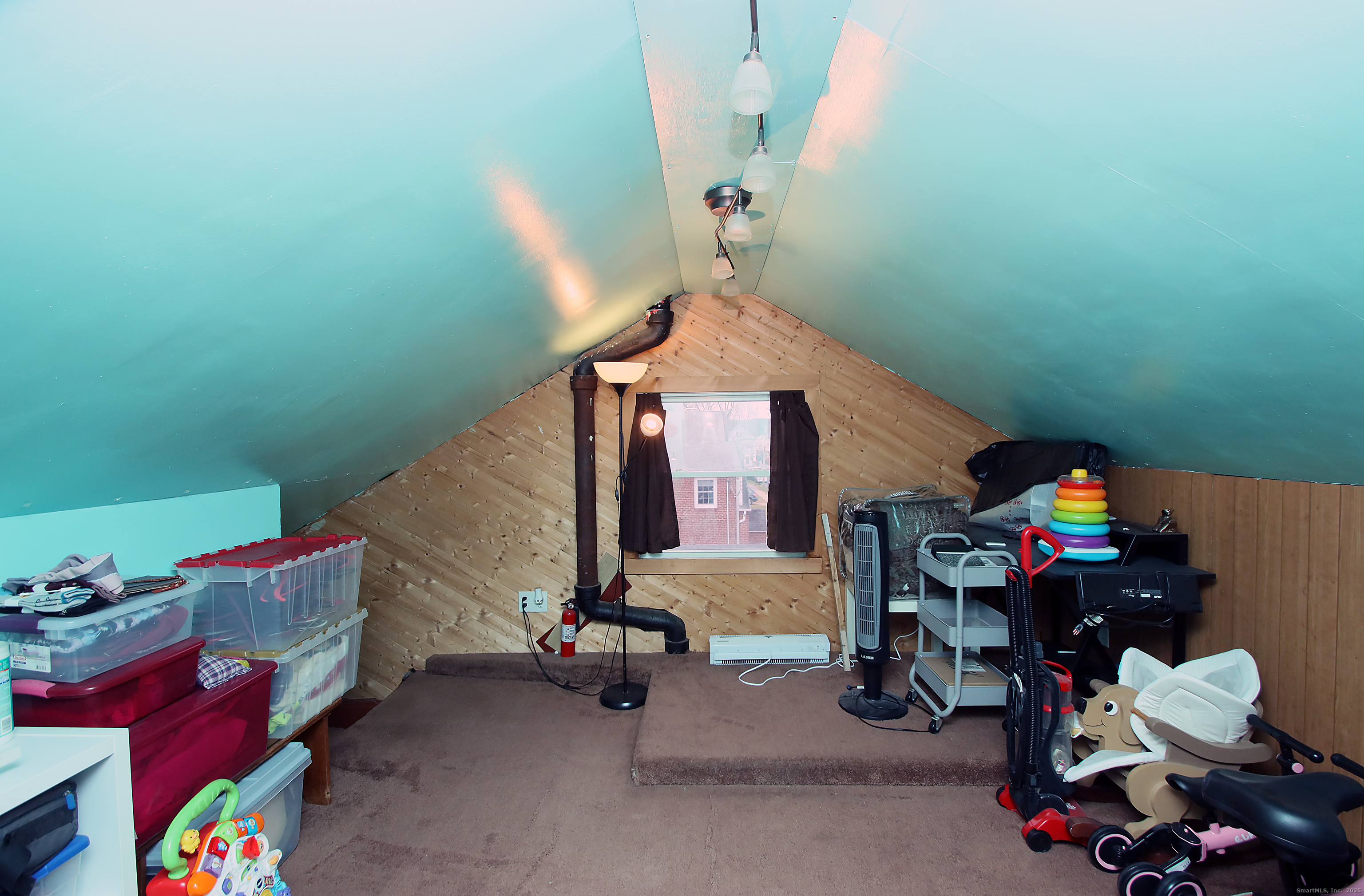 2 Treadwell Street West Haven, CT 06516 - Photo 24 of 33