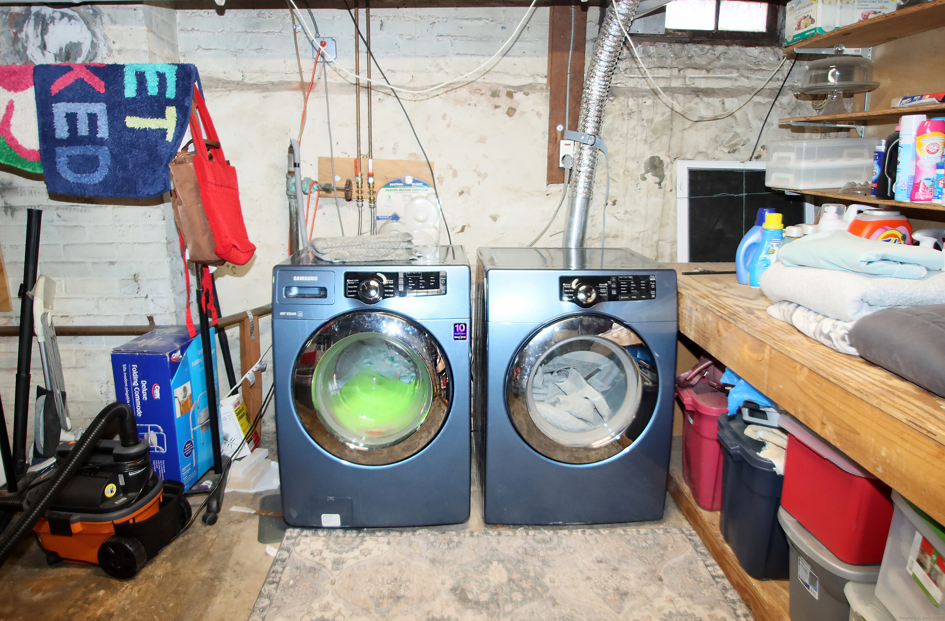 2 Treadwell Street West Haven, CT 06516 - Photo 26 of 33