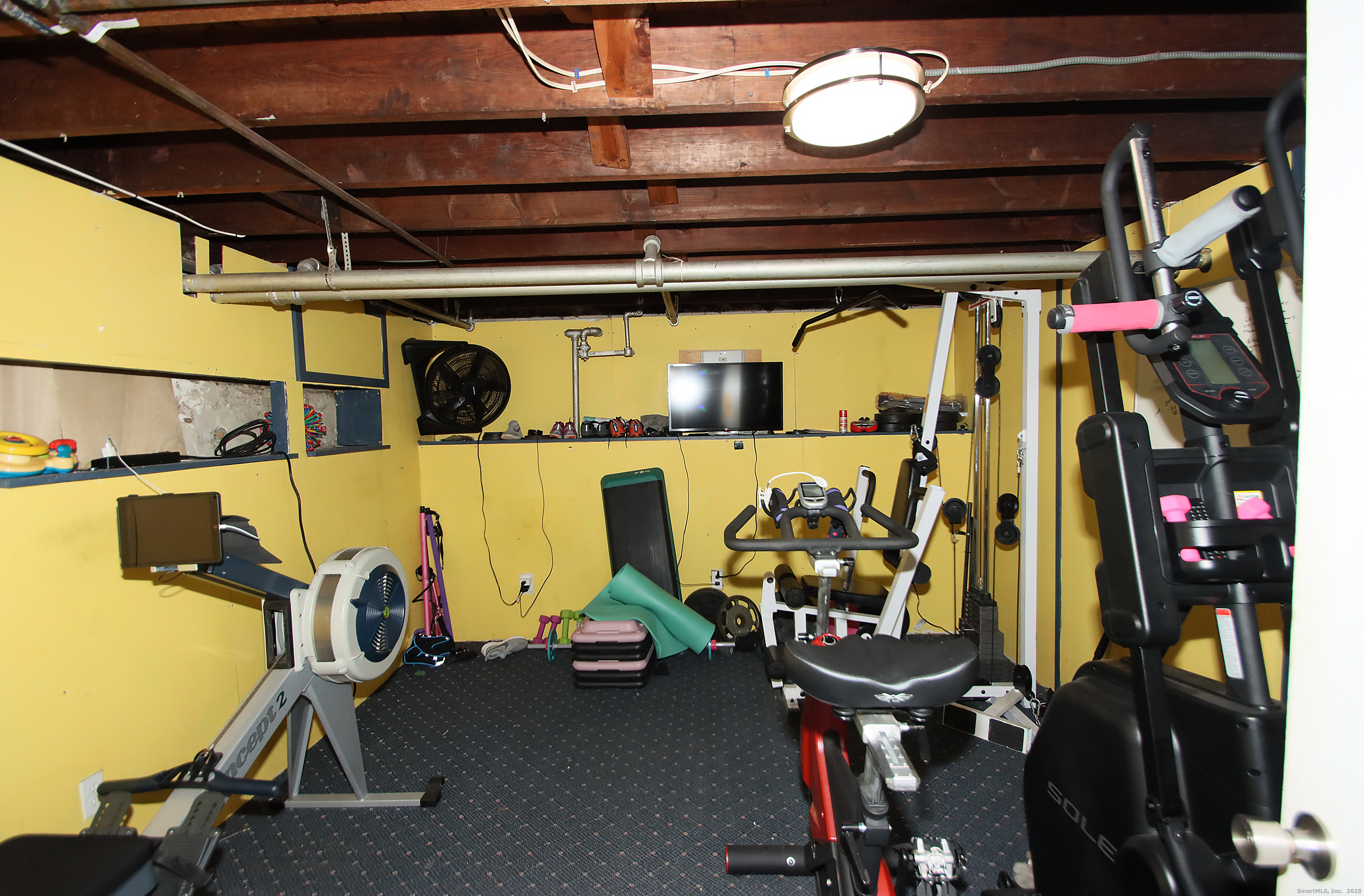 2 Treadwell Street West Haven, CT 06516 - Photo 28 of 33