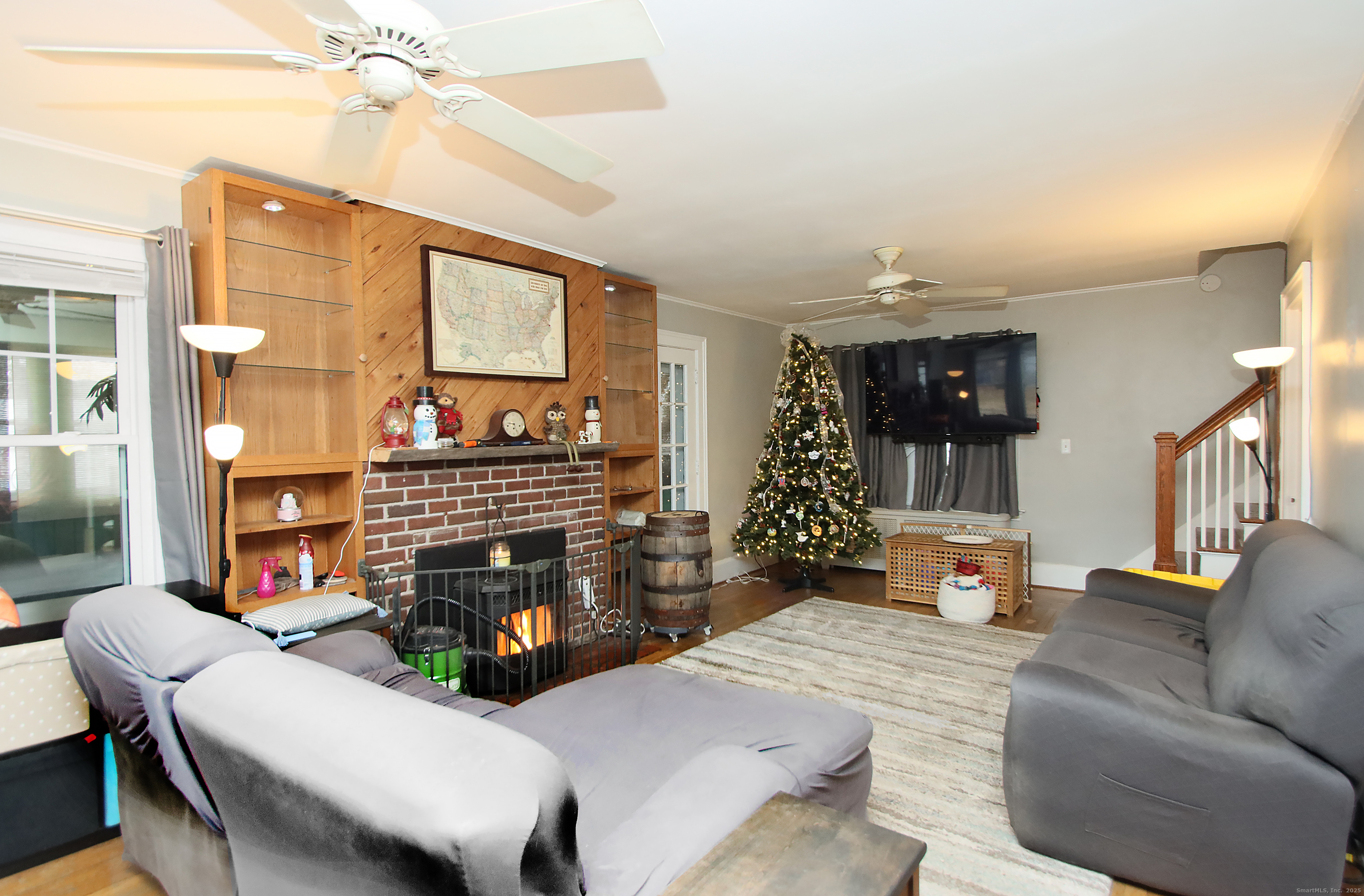 2 Treadwell Street West Haven, CT 06516 - Photo 5 of 33