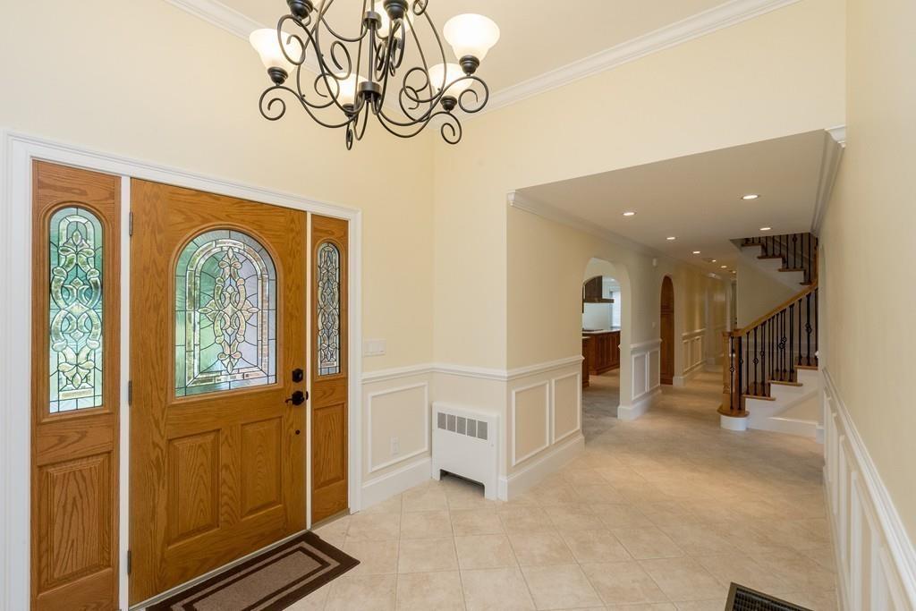 781 Salem End Road Framingham, MA 01702 - Photo 7 of 37 Gallery Image 7