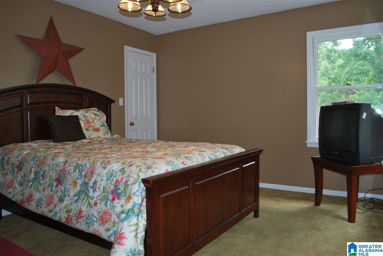 2206 Oak Ridge Circle Birmingham, AL 35226 - Photo 18 of 34