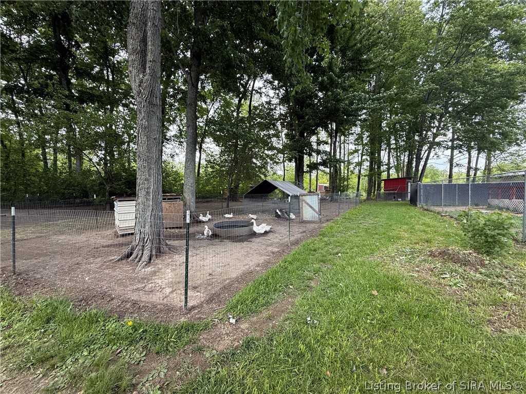 2718 North Bethlehem Road Austin, IN 47102 - Photo 11 of 17