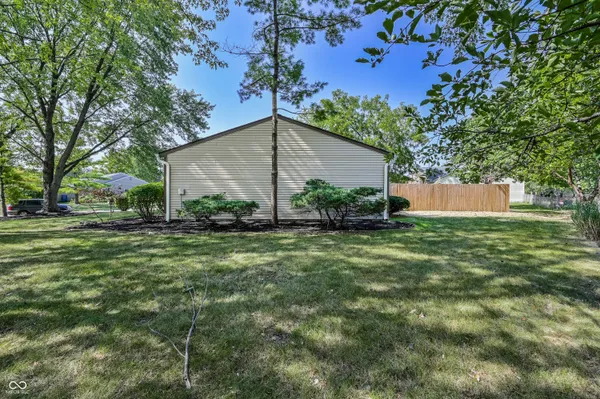 $300,000 | 8060 Castle Farms Court, Indianapolis, IN 46256