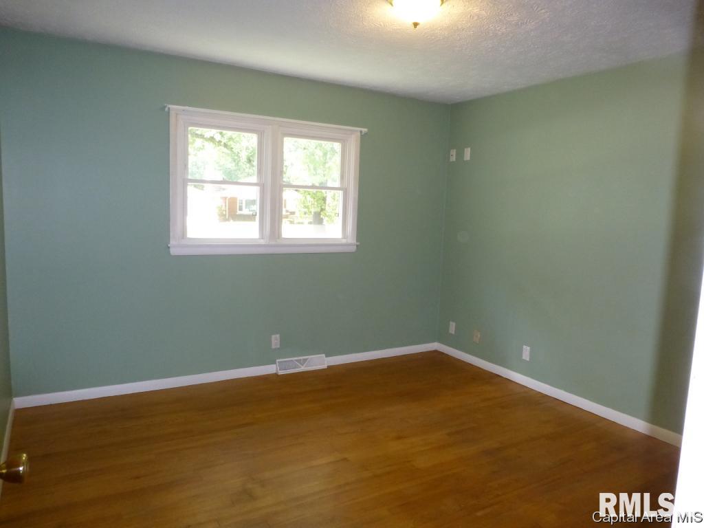 2104 North 23rd Street Springfield, IL 62702 - Photo 7 of 10