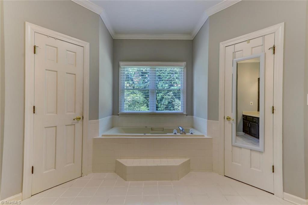 6015 Beckenham Way Oak Ridge, NC 27310 - Photo 18 of 30