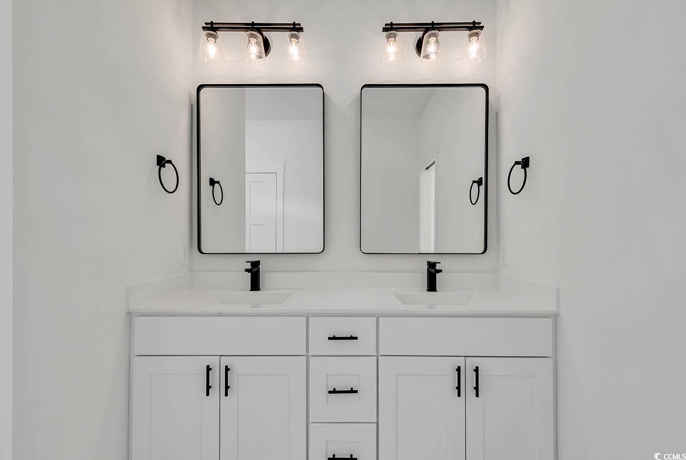 318 Dunbarton Lane Conway, SC 29526 - Photo 22 of 33 Master Bathroom with double sink vanity.