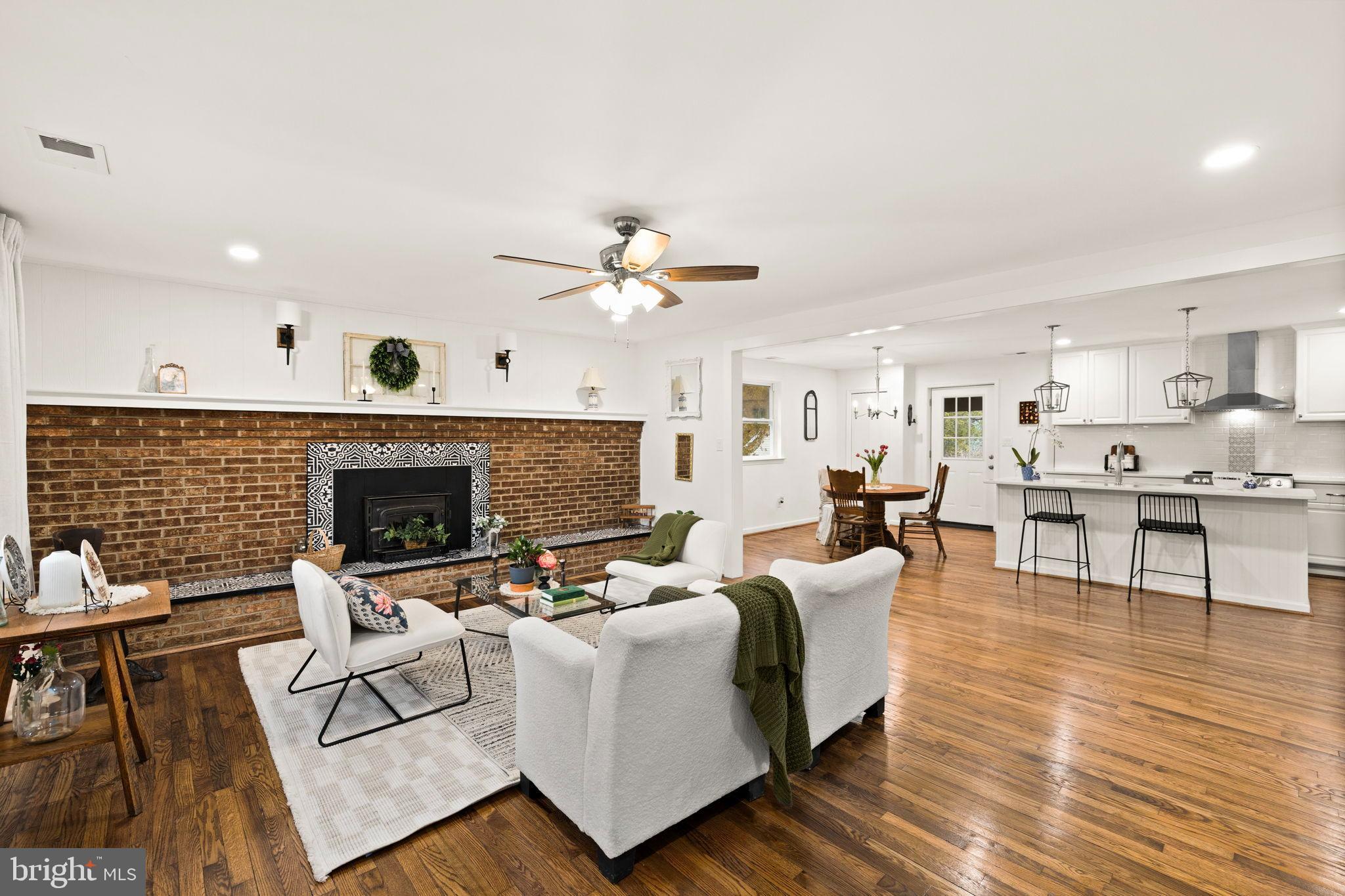 10789 Brent Town Road Catlett, VA 20119 - Photo 16 of 55 Charming open-concept living space awaits.