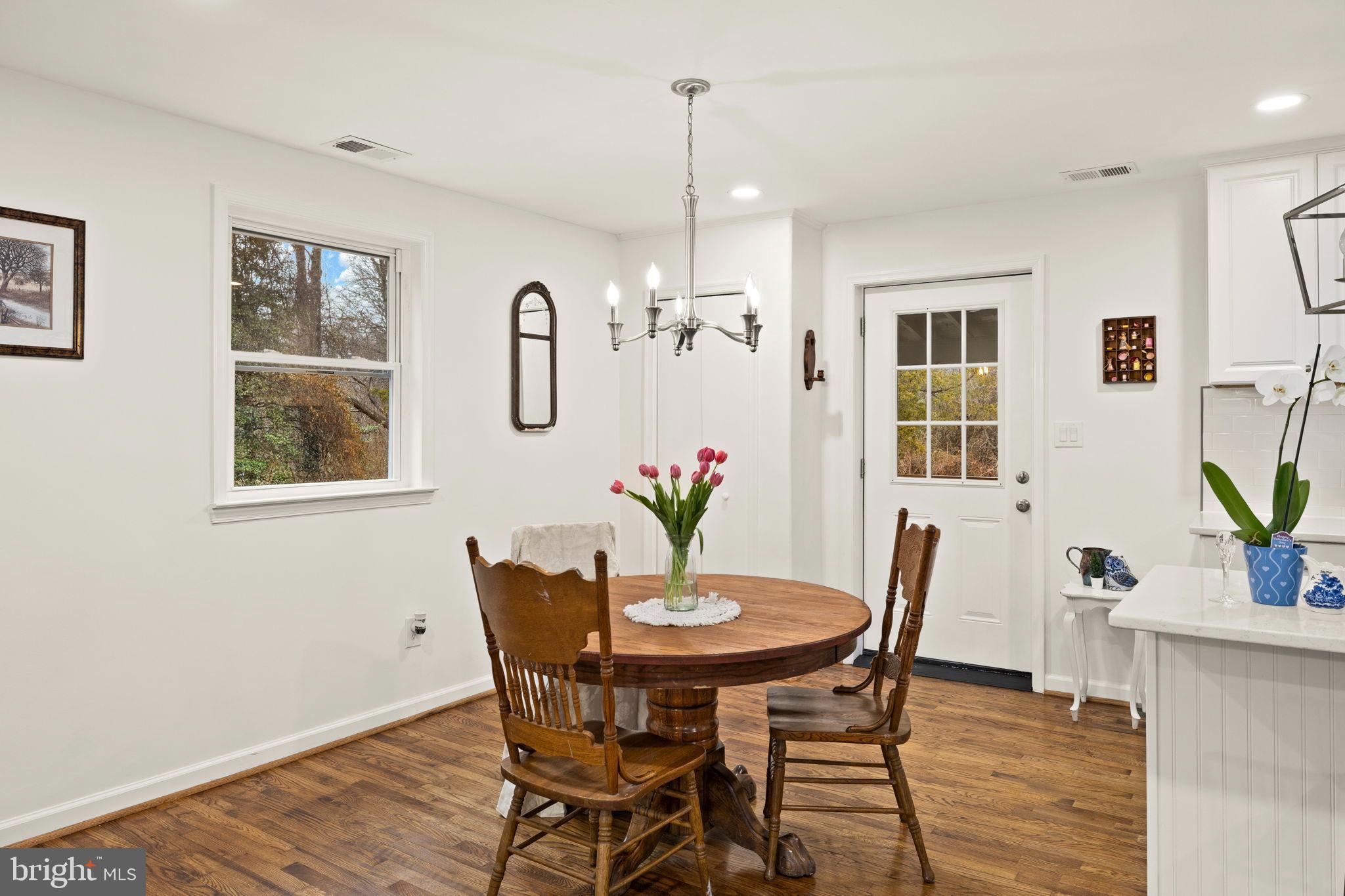 10789 Brent Town Road Catlett, VA 20119 - Photo 27 of 55 Charming dining nook with natural light.