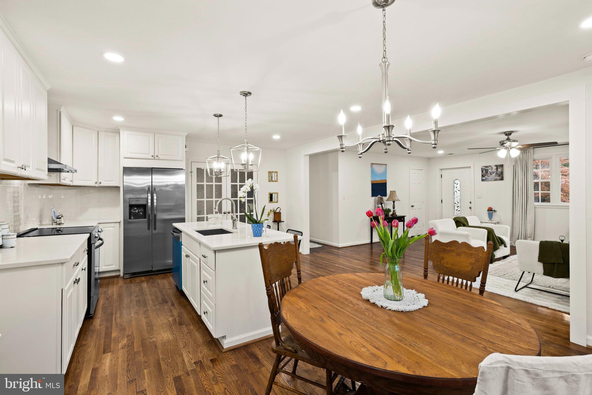 10789 Brent Town Road Catlett, VA 20119 - Photo 34 of 55 Bright and inviting open-concept kitchen.