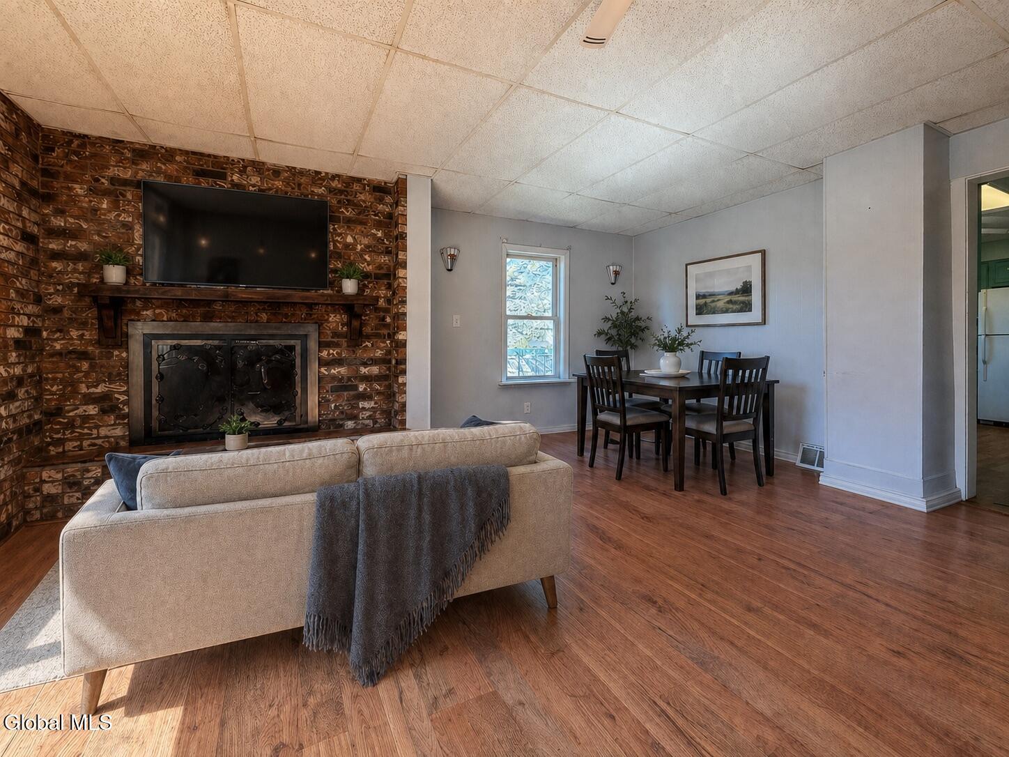 378 Bradford Road Schenectady, NY 12304 - Photo 17 of 37 REimagineHome_1777426944003_1x