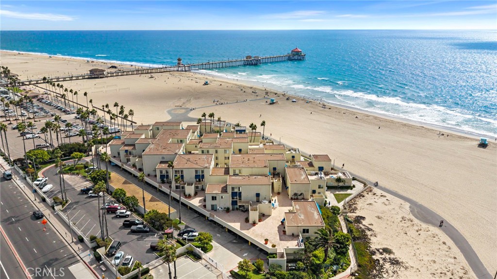 711 Pacific Coast Highway, Unit 330 Huntington Beach, CA 92648 - Photo 29 of 54 a view of a city with an ocean