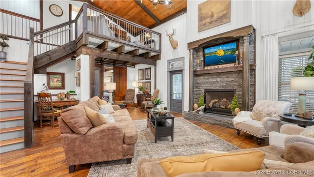 $825,000 | 180 Hope Hill Lane, Camdenton, MO 65020