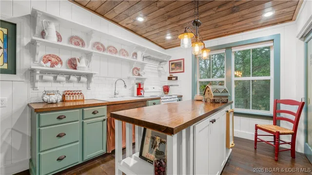 $825,000 | 180 Hope Hill Lane, Camdenton, MO 65020