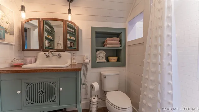 $825,000 | 180 Hope Hill Lane, Camdenton, MO 65020