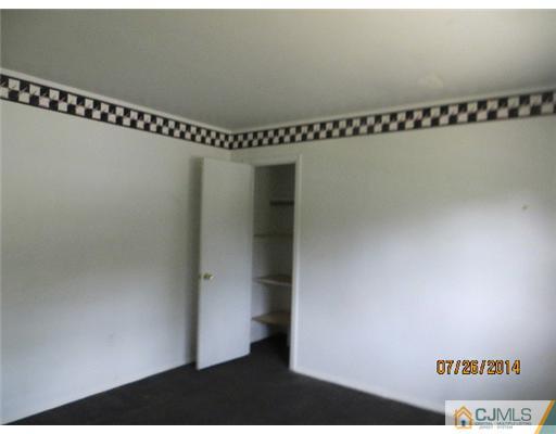 40 Hudson Road East Brunswick, NJ 08816 - Photo 16 of 17 Gallery Image 16