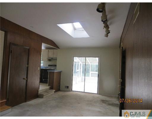 40 Hudson Road East Brunswick, NJ 08816 - Photo 6 of 17 Gallery Image 6