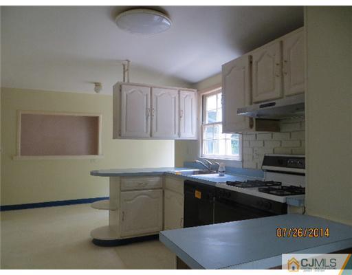 40 Hudson Road East Brunswick, NJ 08816 - Photo 7 of 17 Gallery Image 7
