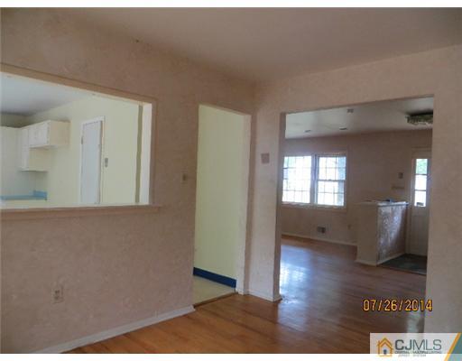 40 Hudson Road East Brunswick, NJ 08816 - Photo 9 of 17 Gallery Image 9