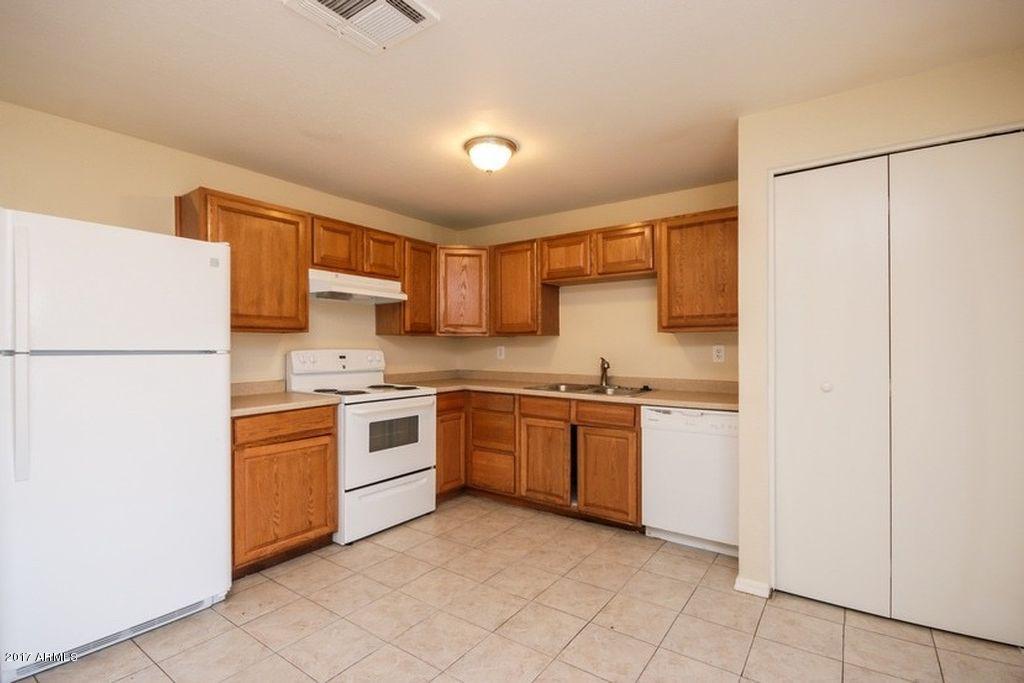 5529 West Coronado Road Phoenix, AZ 85035 - Photo 11 of 26 11