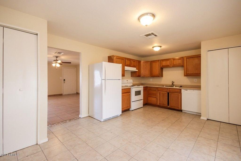 5529 West Coronado Road Phoenix, AZ 85035 - Photo 12 of 26 12