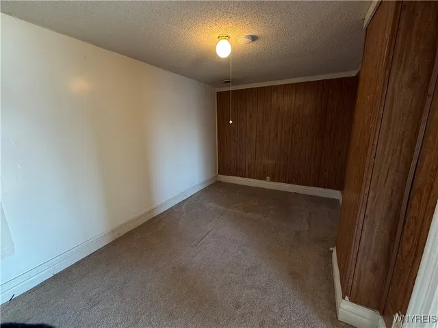 $1,000 | 1816 Military Road, Tonawanda, NY 14217