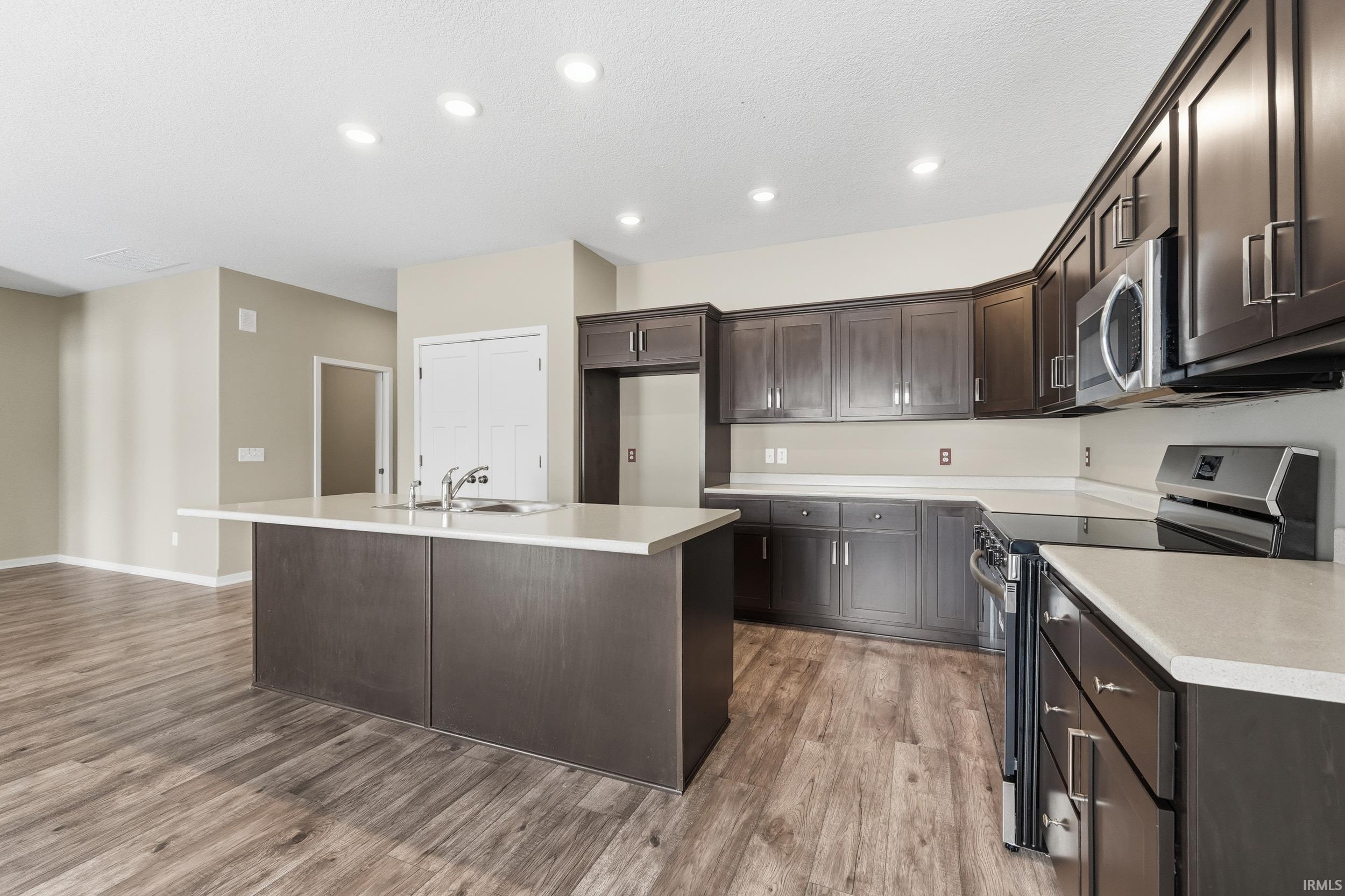 7119 Evansbrook Drive Fort Wayne, IN 46835 - Photo 12 of 34