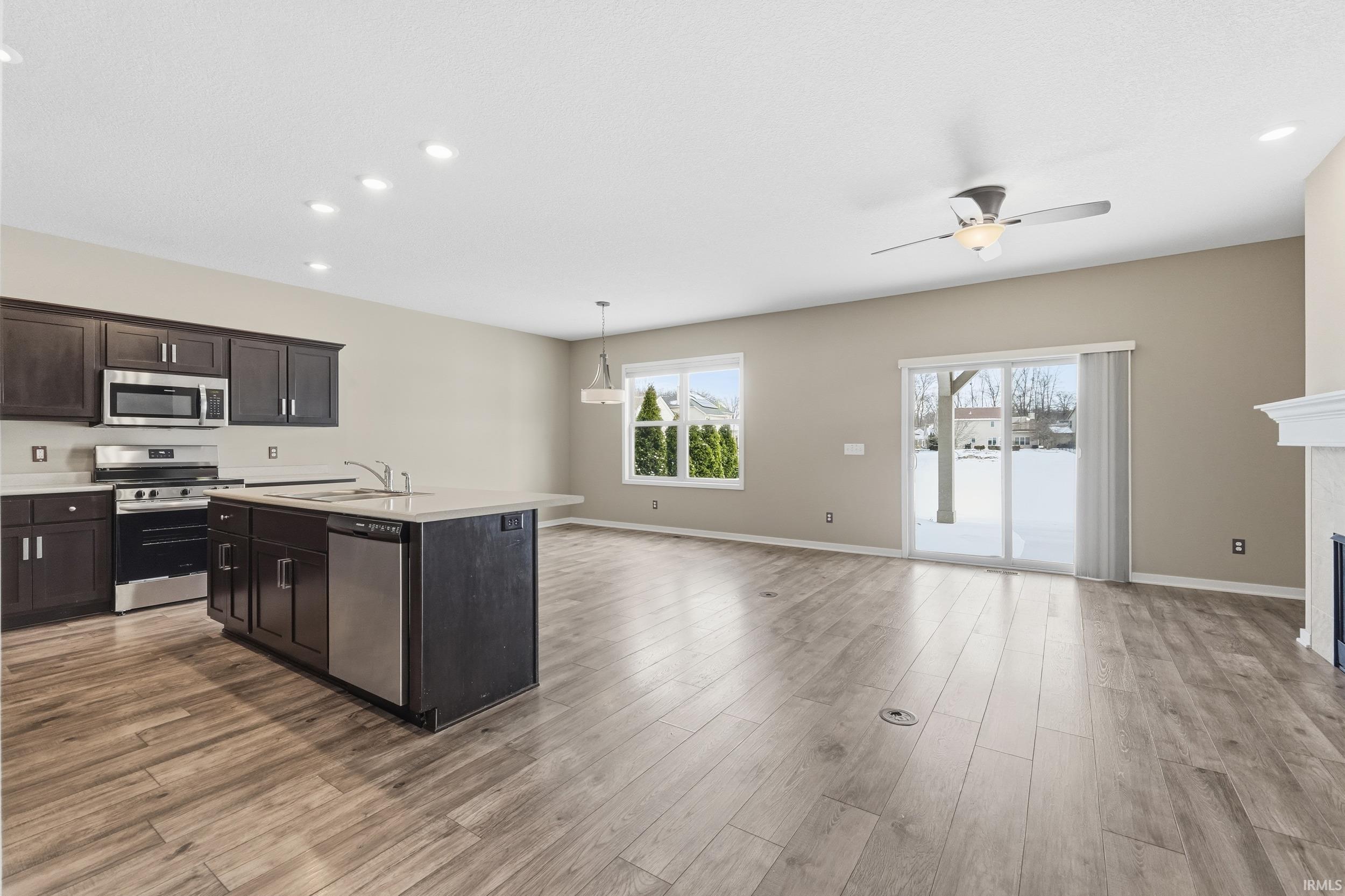 7119 Evansbrook Drive Fort Wayne, IN 46835 - Photo 4 of 34