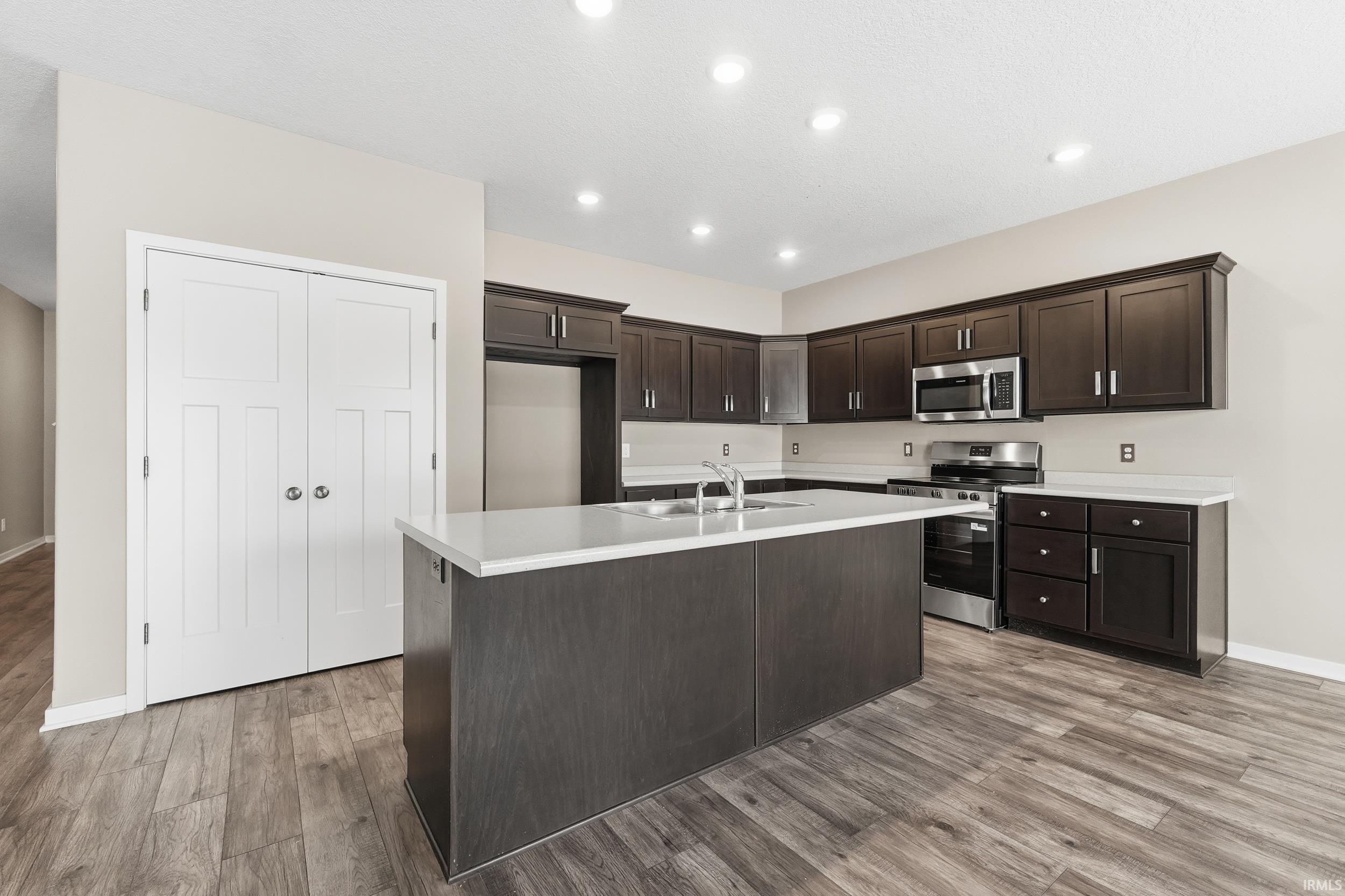 7119 Evansbrook Drive Fort Wayne, IN 46835 - Photo 8 of 34