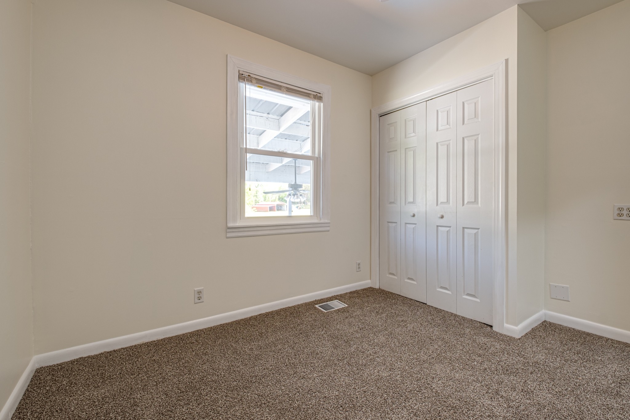 1349 Old Lebanon Dirt Road Mount Juliet, TN 37122 - Photo 25 of 38 an empty room with windows