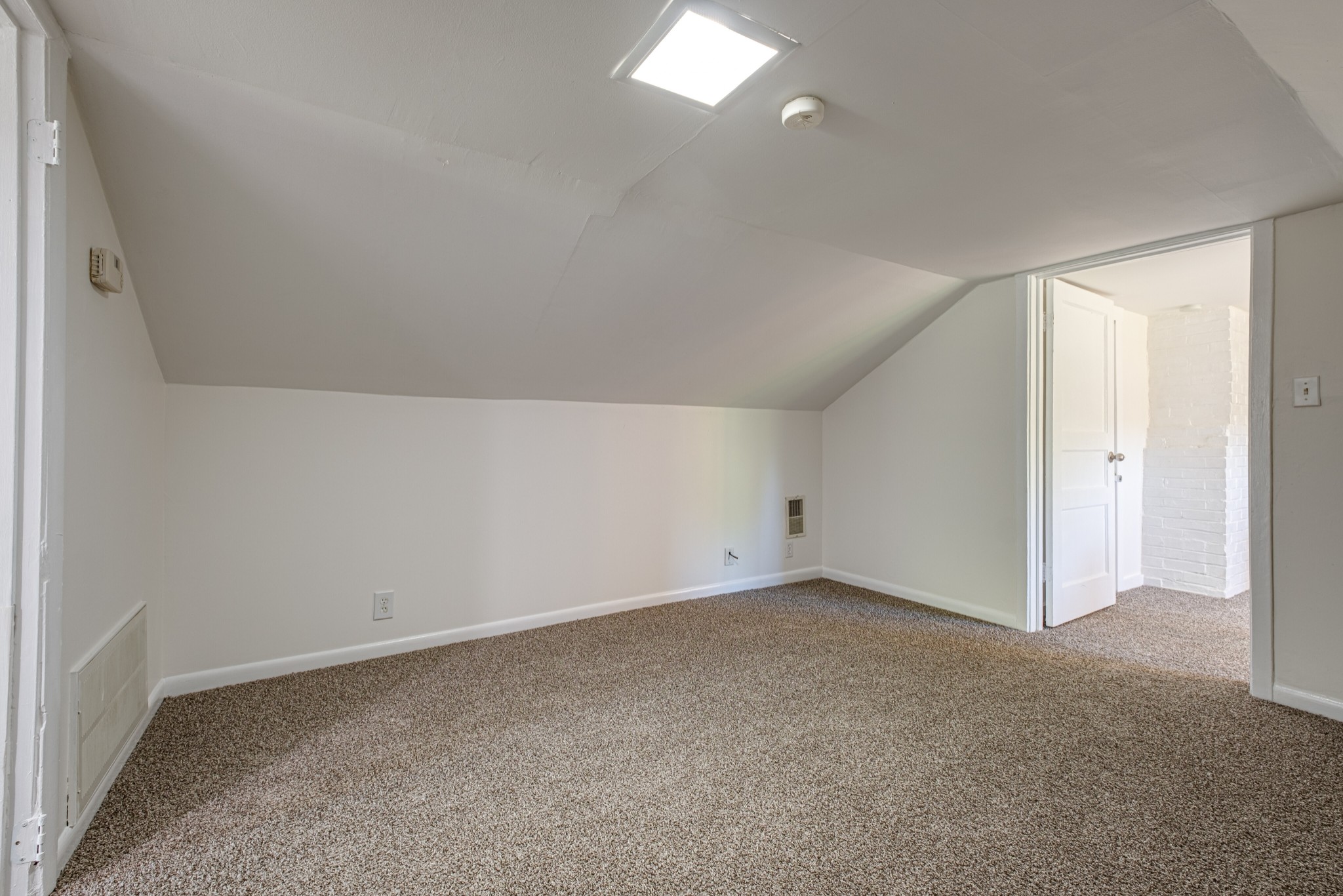 1349 Old Lebanon Dirt Road Mount Juliet, TN 37122 - Photo 32 of 38 an empty room with an entryway