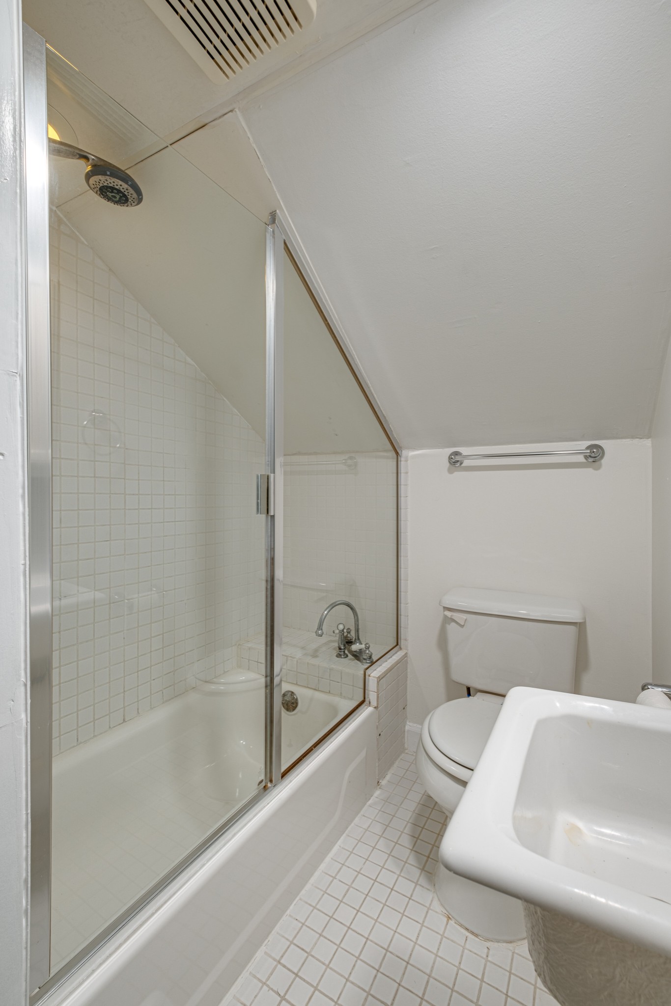 1349 Old Lebanon Dirt Road Mount Juliet, TN 37122 - Photo 33 of 38 a bathroom with a bathtub and shower