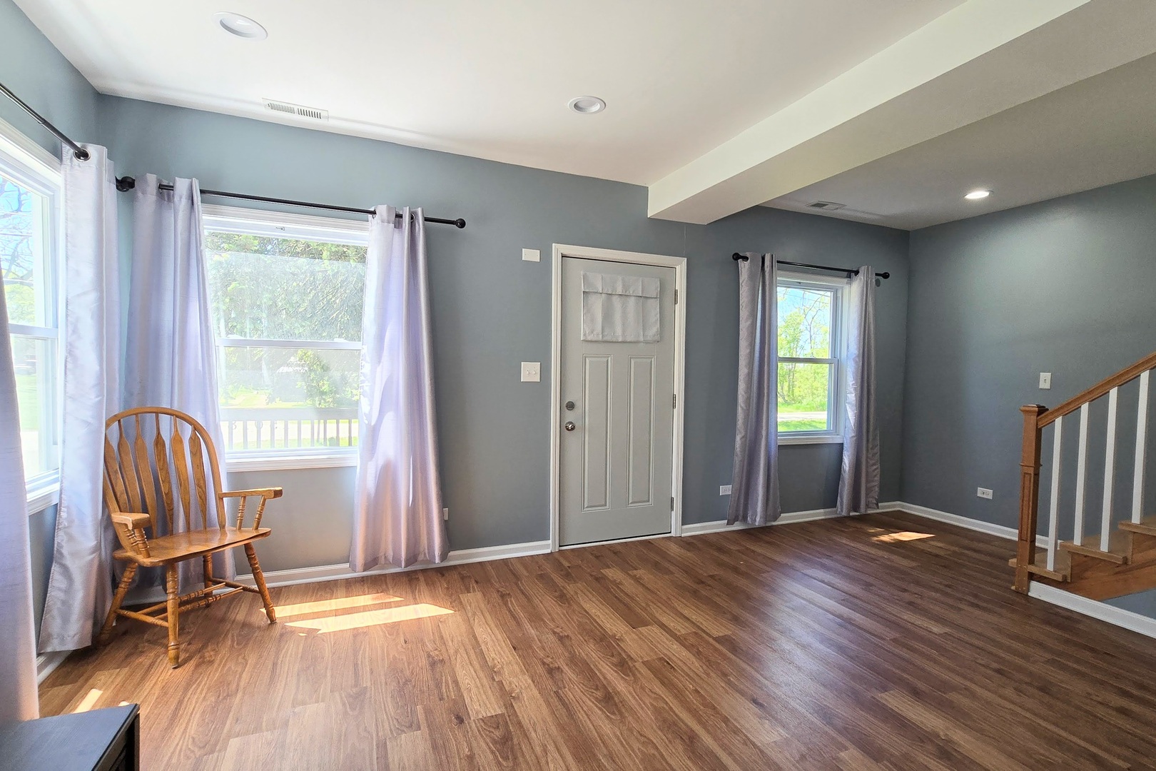 15018 West Russell Road Zion, IL 60099 - Photo 4 of 30