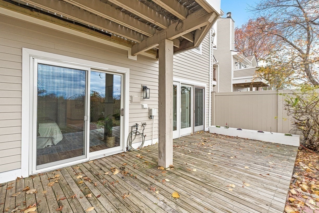 67 Algonquin Road, Unit 67 Newton, MA 02467 - Photo 35 of 38 a view of a backyard of a house