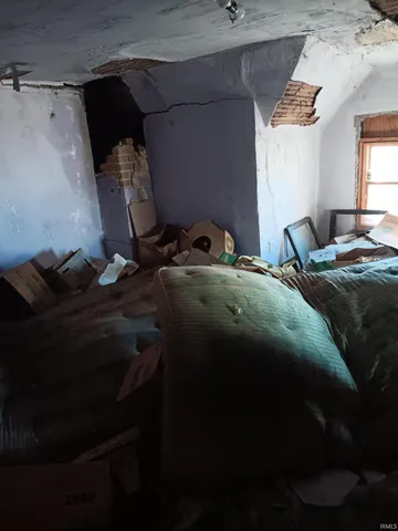 $20,900 | 229 West Broadway Street, Shelburn, IN 47879