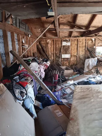 $19,898 | 229 West Broadway Street, Shelburn, IN 47879