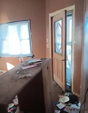 $19,898 | 229 West Broadway Street, Shelburn, IN 47879