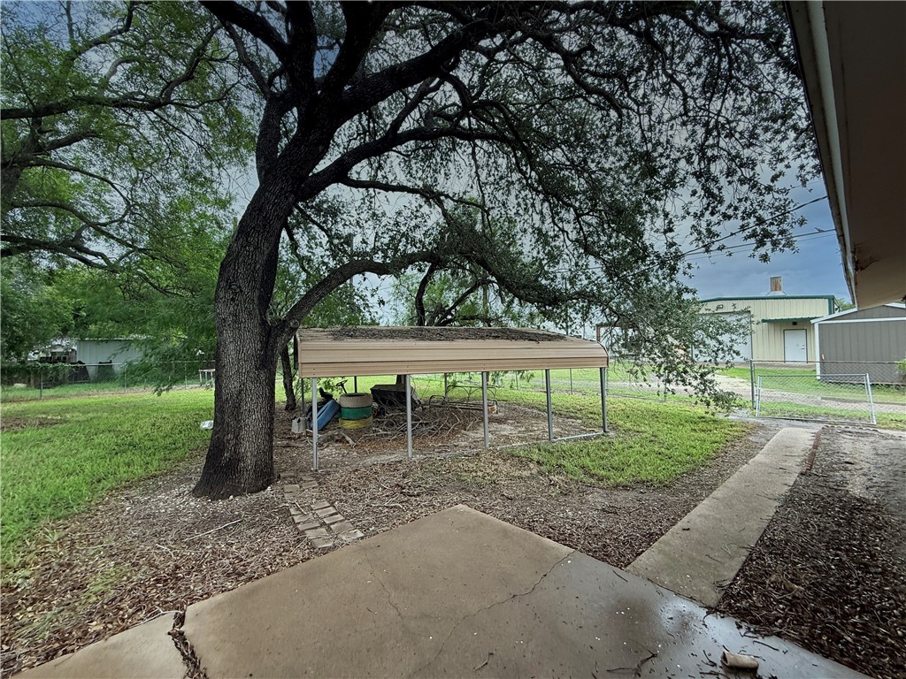 612 Short Street Sinton, TX 78387 - Photo 13 of 16