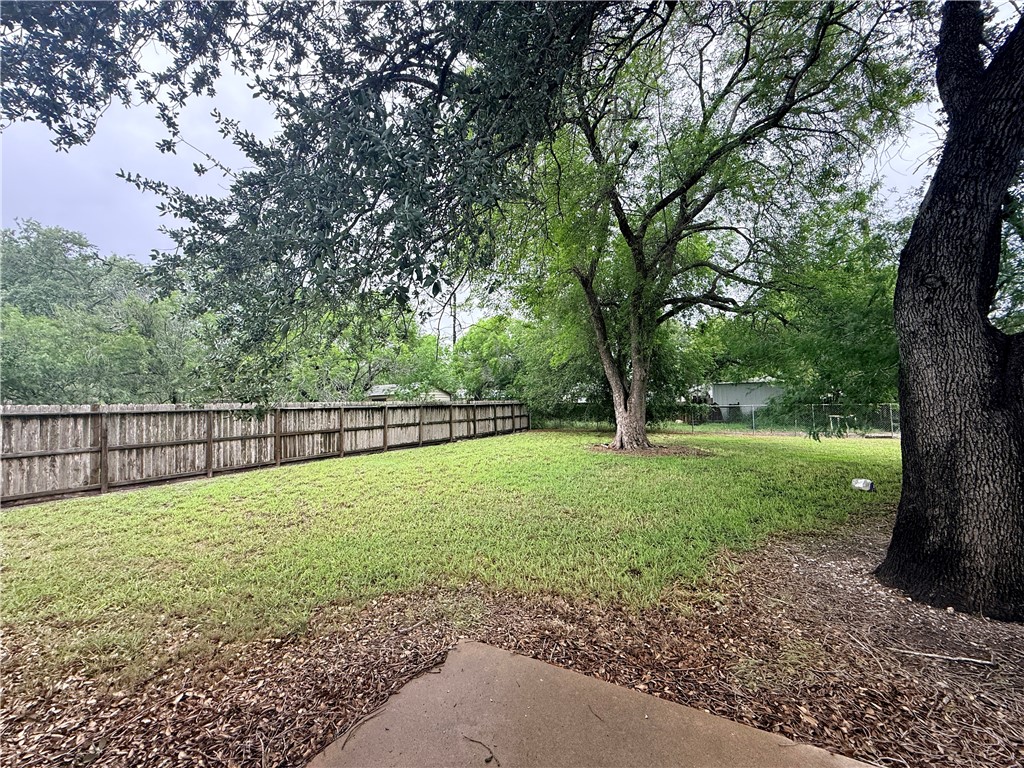 612 Short Street Sinton, TX 78387 - Photo 14 of 16
